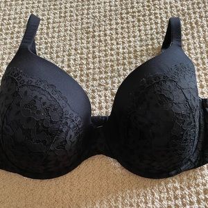 Victoria’s Secret full coverage lace black 38ddd